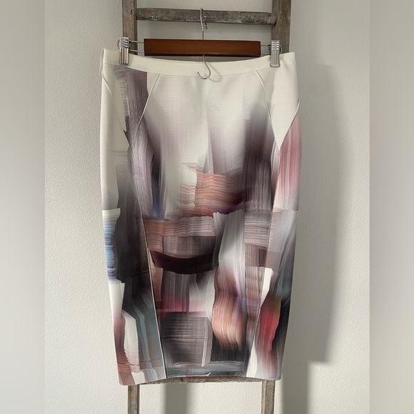 Elie Tahari Dresses & Skirts - Ellie Tahari - Abstract Watercolor Print Women's Pencil Skirt - Size 6